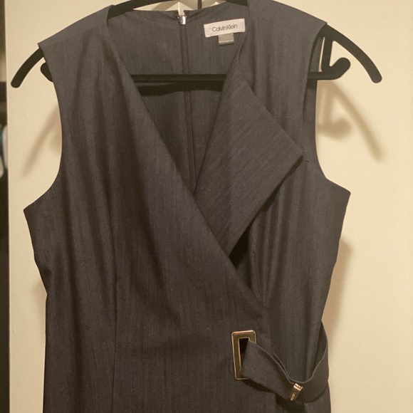 Dress - Picture 3 of 8